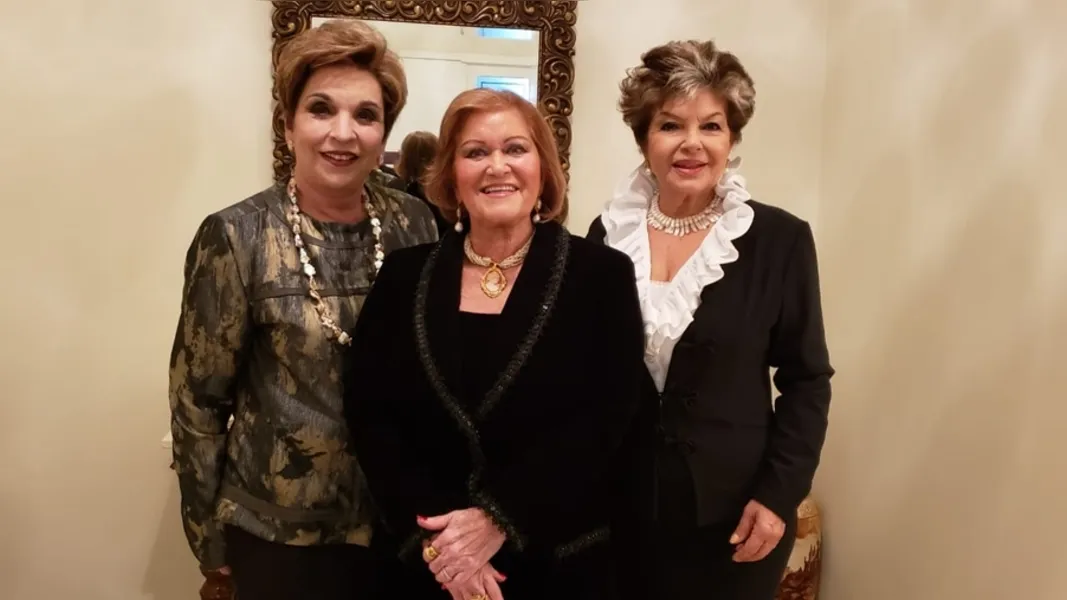 No recente encontro do grupo café da noite, destacamos a presença de Suely Capella Nascimento, Elba Lozza de Moraes e Stella Maris Gravina. 