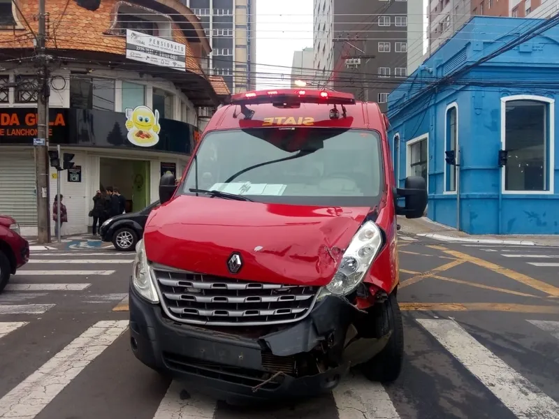 Apesar do estrago, ninguém ficou ferido no acidente