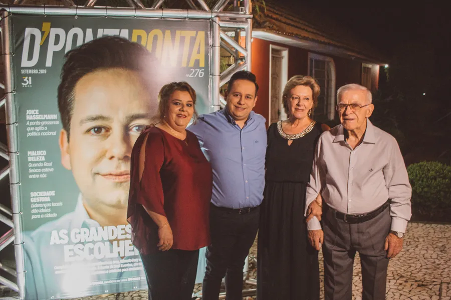 Luciane Cury, este colunista, Teresa E. Justus Cury e Carlos Alberto Cury