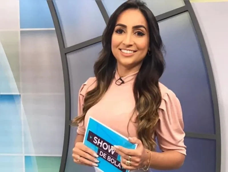 BDAY - A jornalista Josy Tibério recebe as felicitações pela passagem de seu aniversário nesta terça-feira (15). Da coluna RC os votos de alegrias e sucesso.

