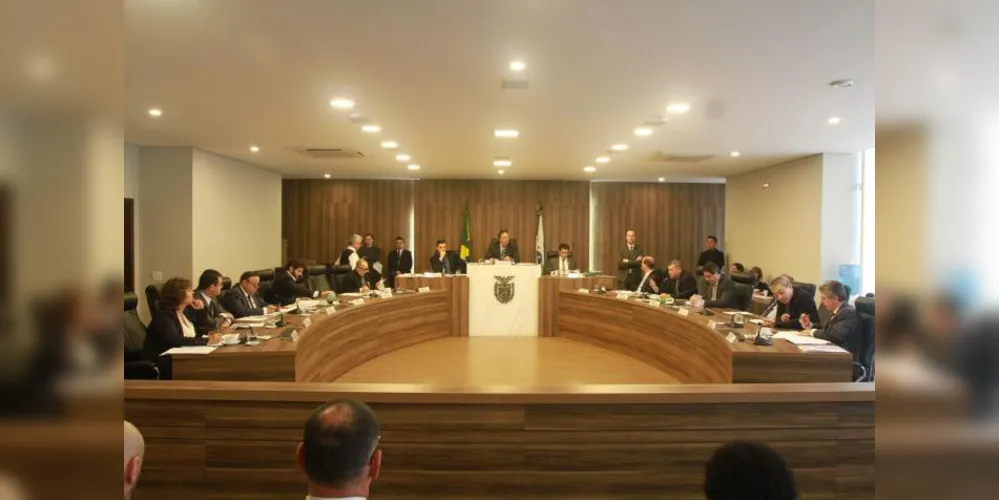 Comissão de Constituição e Justiça da Assembleia Legislativa aprova projeto que trata da concessão de parques estaduais