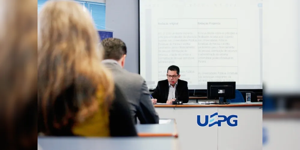 Reitoria da UEPG constituiu um grupo de trabalho que realizou 9 reuniões nas quais o texto foi debatido ponto a ponto