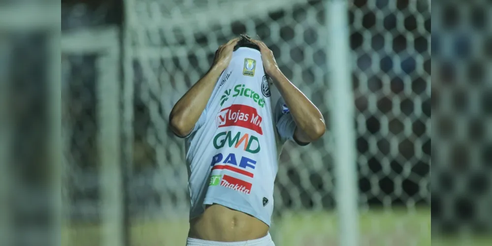 Alvinegro foi derrotado na noite desta terça-feira pelo Paraná Clube, por 1x0, pela 27ª rodada do Brasileirão da Série B