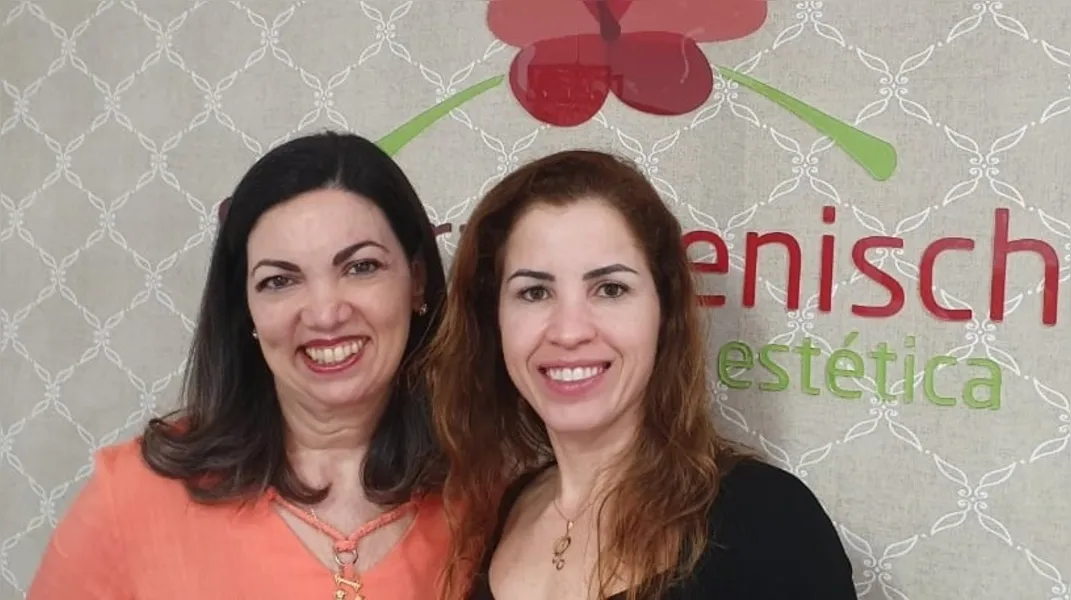 Sandra Haenisch e Elaine Cristina Moreira Schnaider