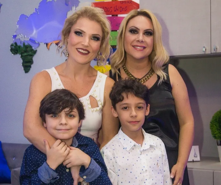 Lá Vão Elas