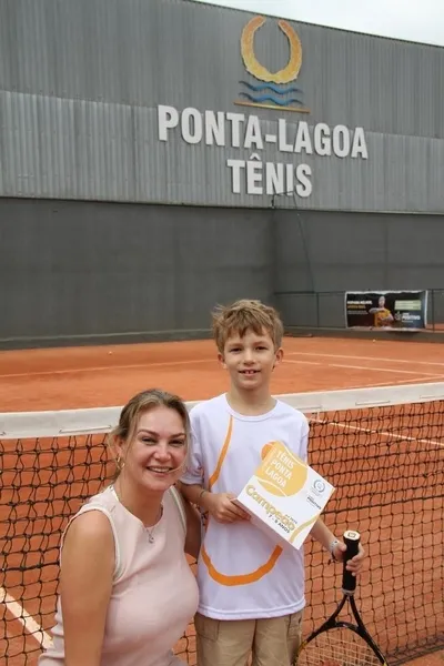 Competições de Tênis e Squash agitam o Clube Ponta Lagoa