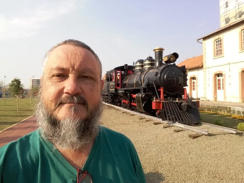 Iniciativa de Luiz Carlos Kloster foi batizada de ‘Colorizando Nossa História’
