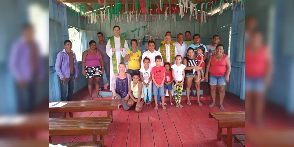 Segundo o padre, faltam os mais básicos serviços nos locais visitados. 
