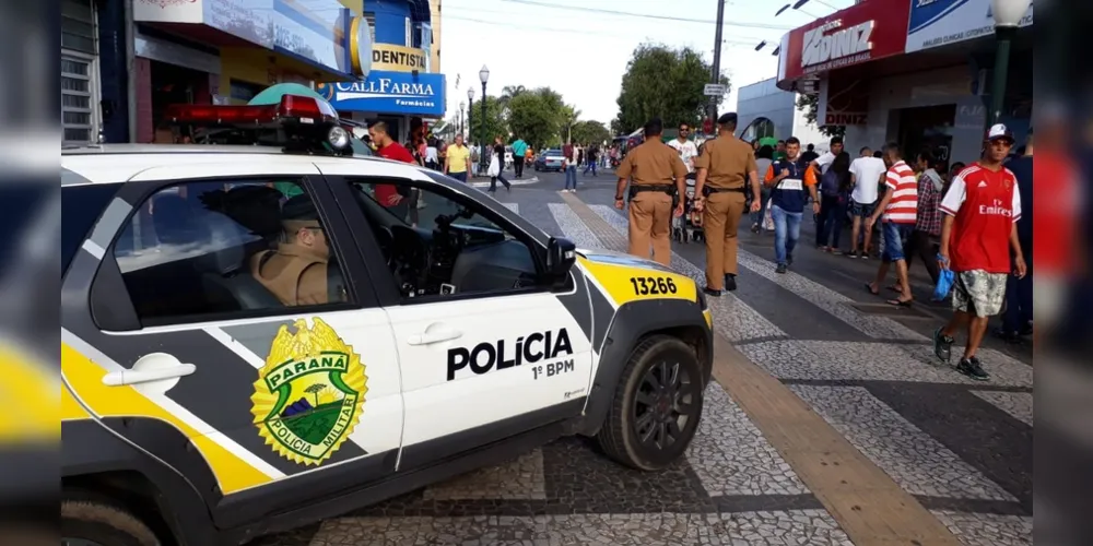  O policiamento já foi reforçado na região central desde sexta-feira (29) pelo grande movimento de pessoas nos comércios da região.