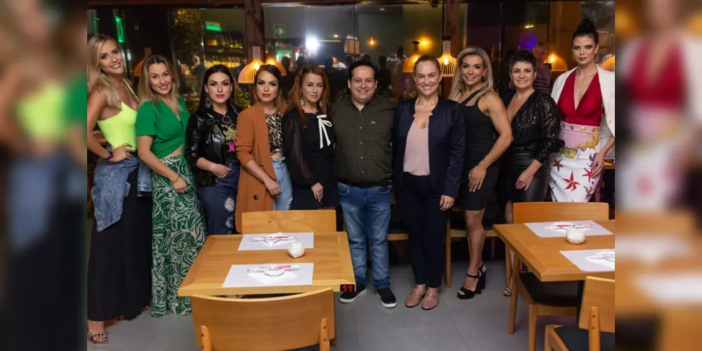 Os Embaixadores Palladium e a diretora de Marketing do Palladium Shopping.