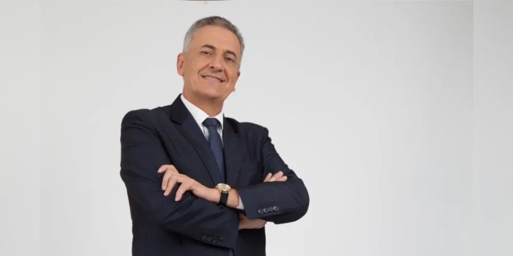  Jocelito Canto recebeu as felicitações pela passagem de seu aniversário na última quarta-feira (8). Jocelito que é um dos nomes influentes da política local, radialista e também é apresentador do Programa Tribuna da Massa, veiculado pela Rede Massa, considerado um dos lideres de audiência da emissora. Da coluna RC os votos de alegrias e saúde.