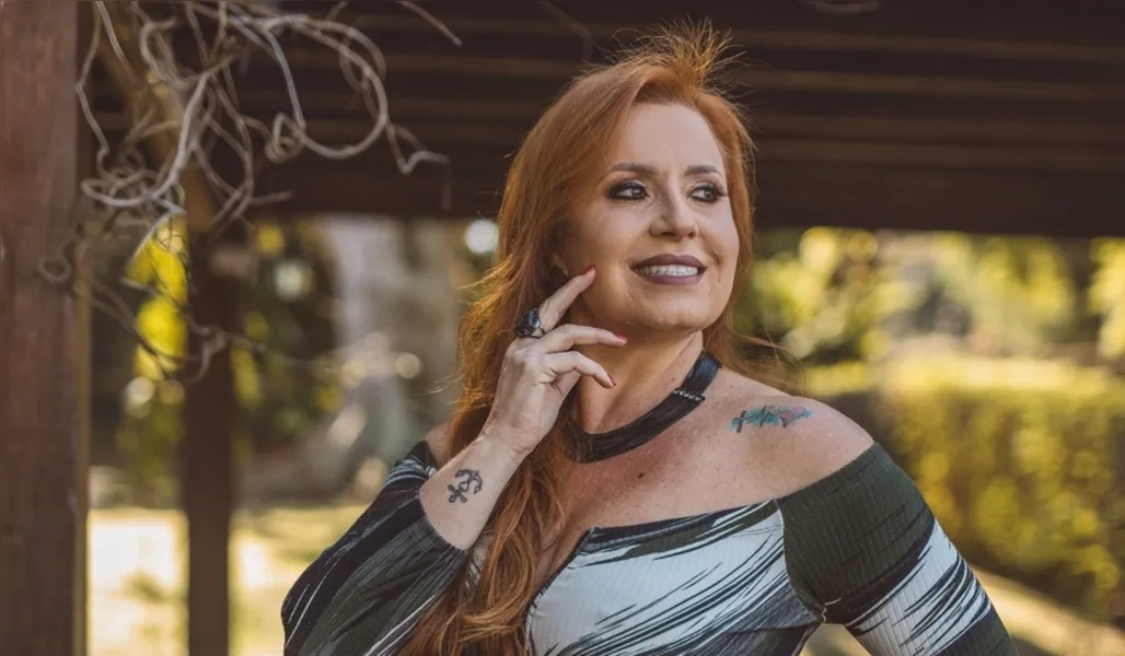 TROCA DE IDADE - A médica Adriana Lopes receberá as felicitações pela troca de idade neste sábado (1). Adriana tem mais de 27 anos de atuação no campo da medicina, dos quais 25 anos na área de ginecologia e obstetrícia. Da coluna RC os votos de alegrias e sucesso.