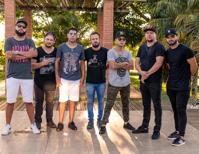REGISTRO – No registro especial para a coluna RC, os integrantes da Banda Mixturo que vem se destacando, animando os principais eventos privados e empresariais da cidade. Fica a dia para quem busca embalar seus convidados com muita música boa e animação. 