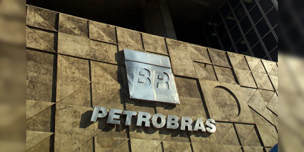 Imagem ilustrativa da imagem Petrobras fecha unidade e demite 396 no Paraná