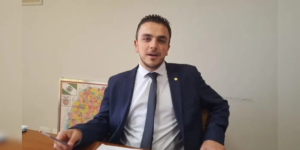 Deputado federal subiu o tom das críticas após secretário de Cultura do Governo Bolsonaro citar nazista 