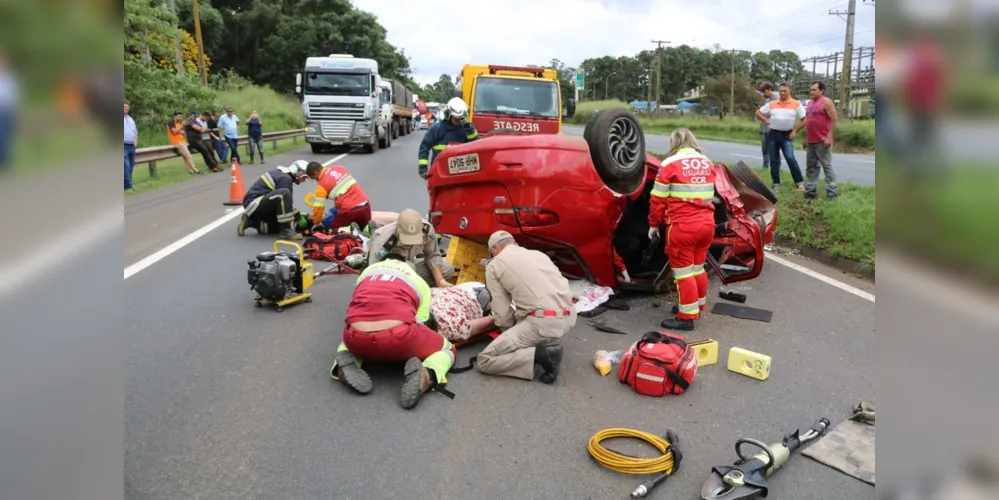 Grave acidente aconteceu na manhã desta quinta-feira (6) na Rodovia do Café