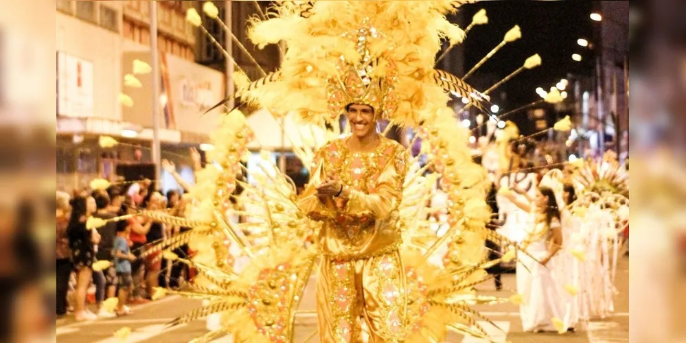 Carnaval de rua em Ponta Grossa