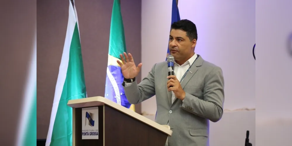 Prefeito fez uma live no Facebook em que destacou novas medidas que serão adotadas