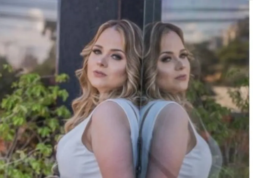 TROCA DE IDADE - Izabelle Caroline Chociai Dolato foi muito cumprimentada pela passagem de seu aniversário na última quarta-feira (20). Da coluna RC os votos de alegrias e sucesso.