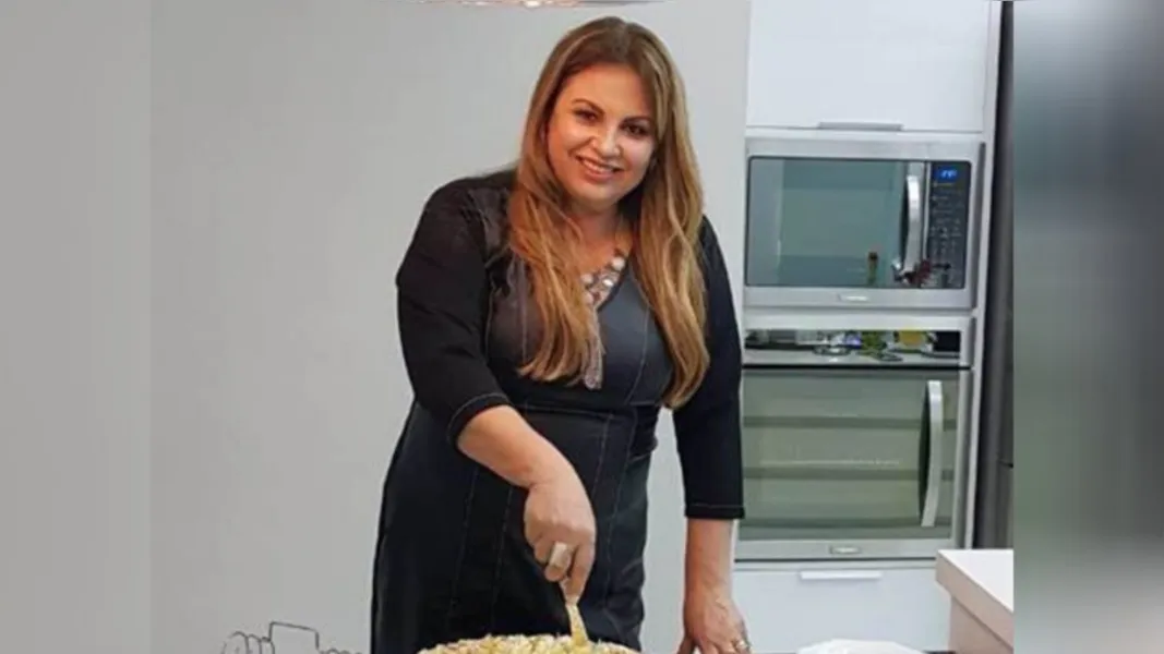 NOVO CICLO - Bera Nunes de Freitas Muhlenbruch reserva o domingo (21), para receber as felicitações pela troca de idade. Bera é presença confirmada nas principais iniciativas sociais e filantrópicas da nossa cidade. Da coluna RC os votos de felicidades e alegrias