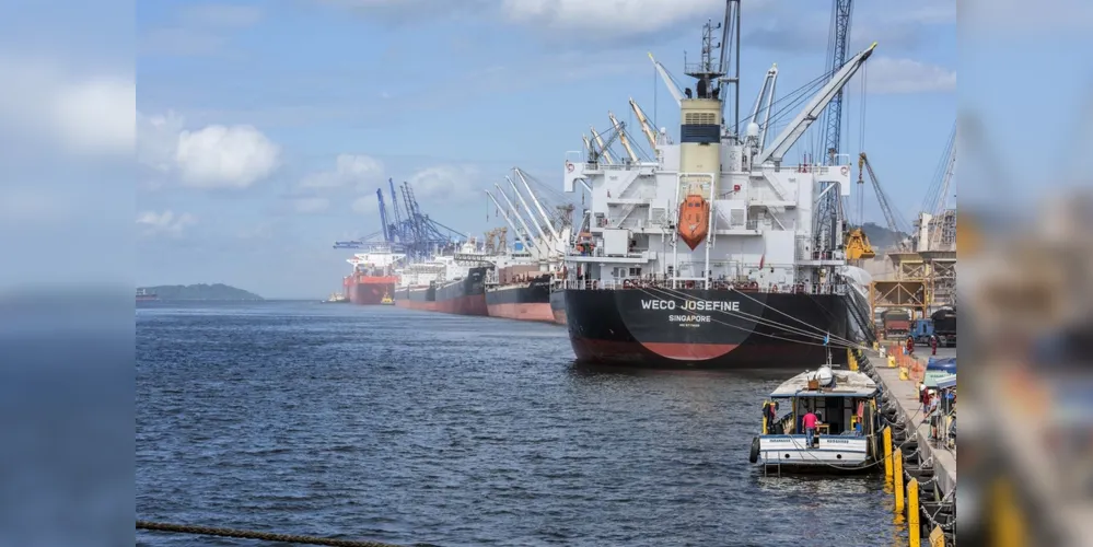Imagem ilustrativa da imagem Produtividade cresce 20% nos portos paranaenses