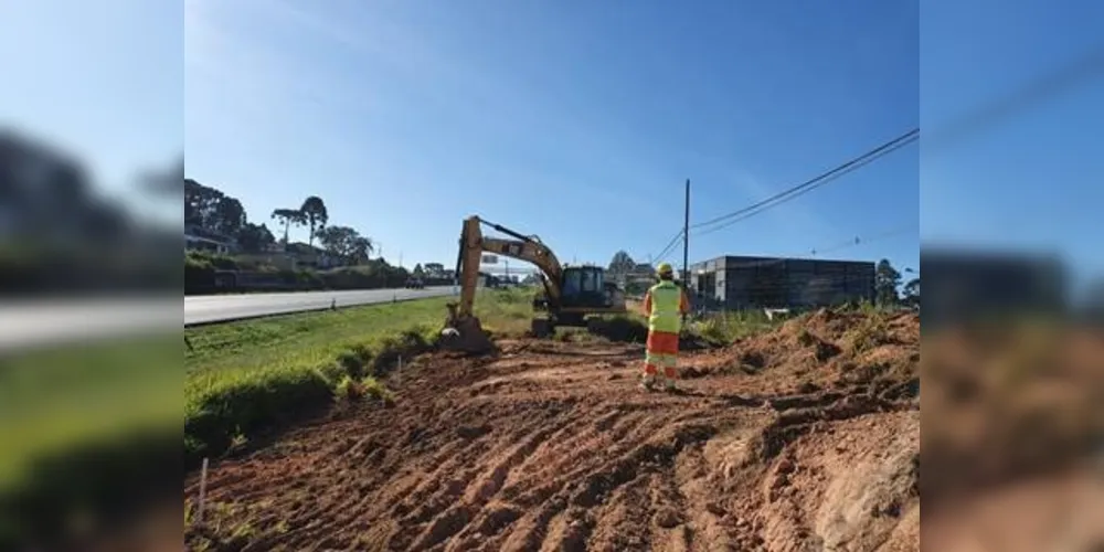 Primeira etapa dos trabalhos consiste na limpeza e terraplanagem dos dois pontos
