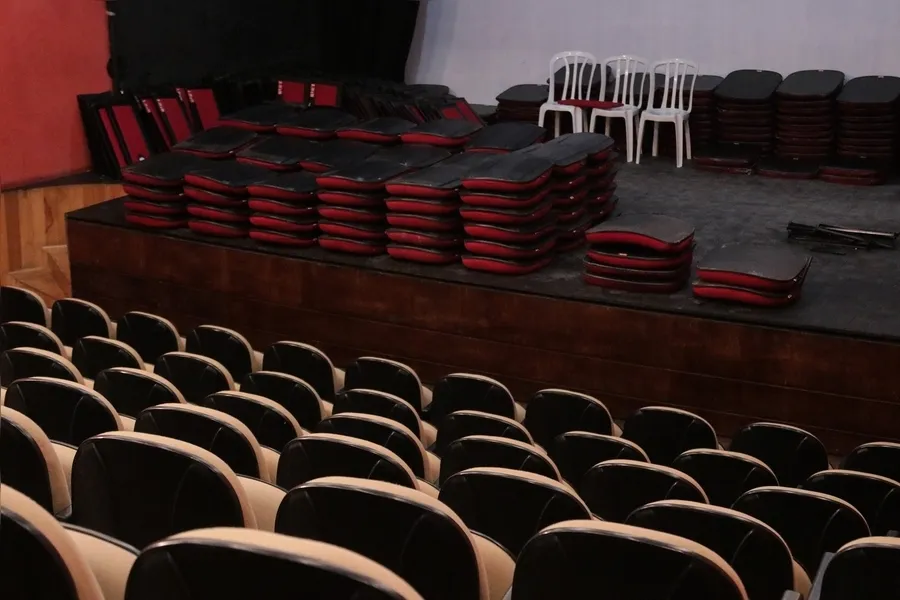 Começou nesta semana mais uma sequência das obras de melhorias no Cine-Teatro Ópera, principal espaço cultural de Ponta Grossa, mantido pela Fundação Municipal de Cultura