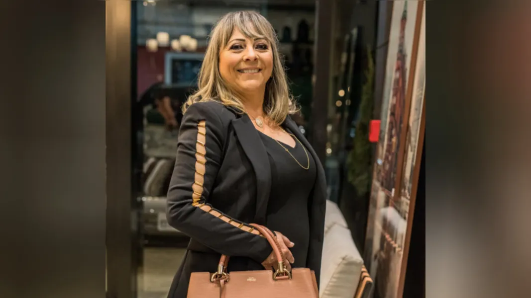 TIM – TIM - Tania Tallar será muito cumprimentada pela passagem de seu aniversário no próximo domingo (23). Da coluna RC os votos de saúde e alegrias
