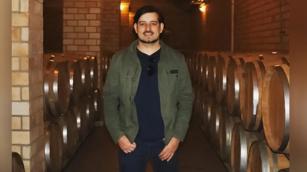 TROCA DE IDADE - Alex Skavronski receberá as felicitações pela troca de idade nesta quarta-feira (26). Da coluna RC os votos de alegrias e realizações