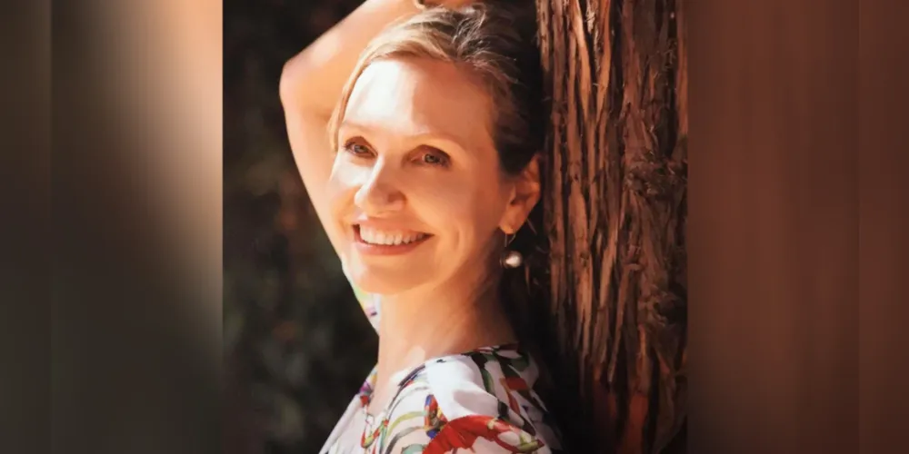FELICITAÇÕES - Sinônimo de elegância e finesse na sociedade princesina, Ana Maria Schaffka Teixeira, recebeu as felicitações pela troca de idade, no último domingo (26). Da coluna RC o desejo de muitas realizações e saúde, a nossa destacada aniversariante