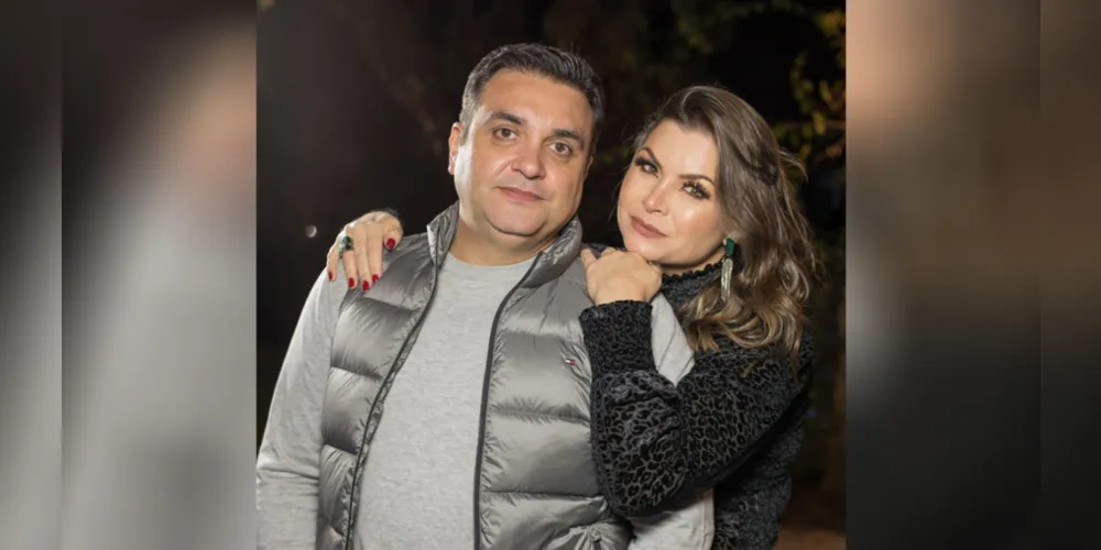 BRINDE A VIDA - Mauricio Rodrigues Antunes será cumprimentado pela passagem de seu aniversário nesta quarta-feira (19). Mauricio que responde pela Conceito Imóveis sinônimo de credibilidade no setor de imóveis em nossa cidade. No registro, Mauricio e sua esposa Patricia Antunes. Da coluna RC os votos de realizações e felicidades