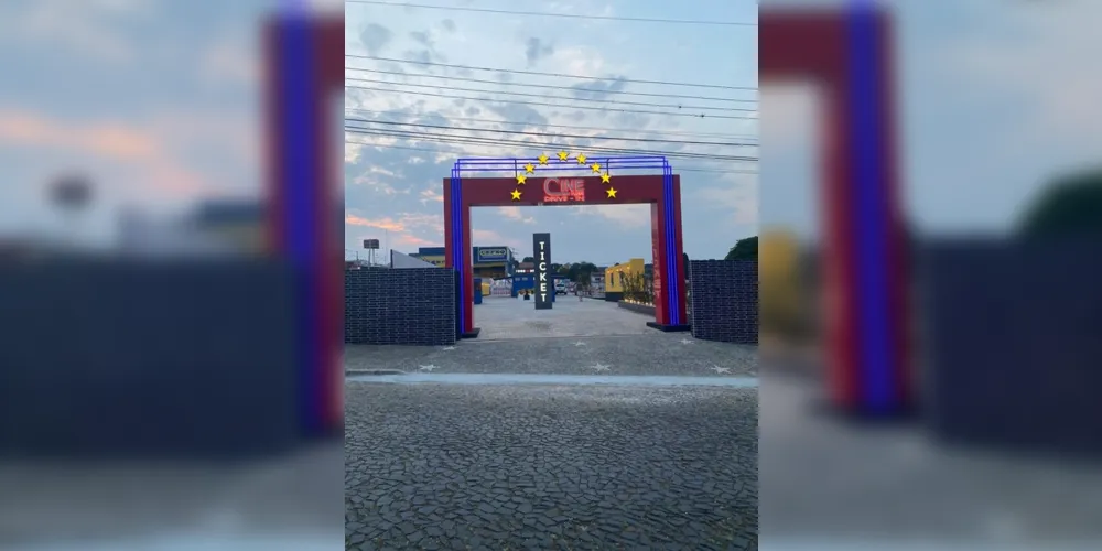 De quarta a domingo haverá sessões de cinema no local, em diferentes horários.