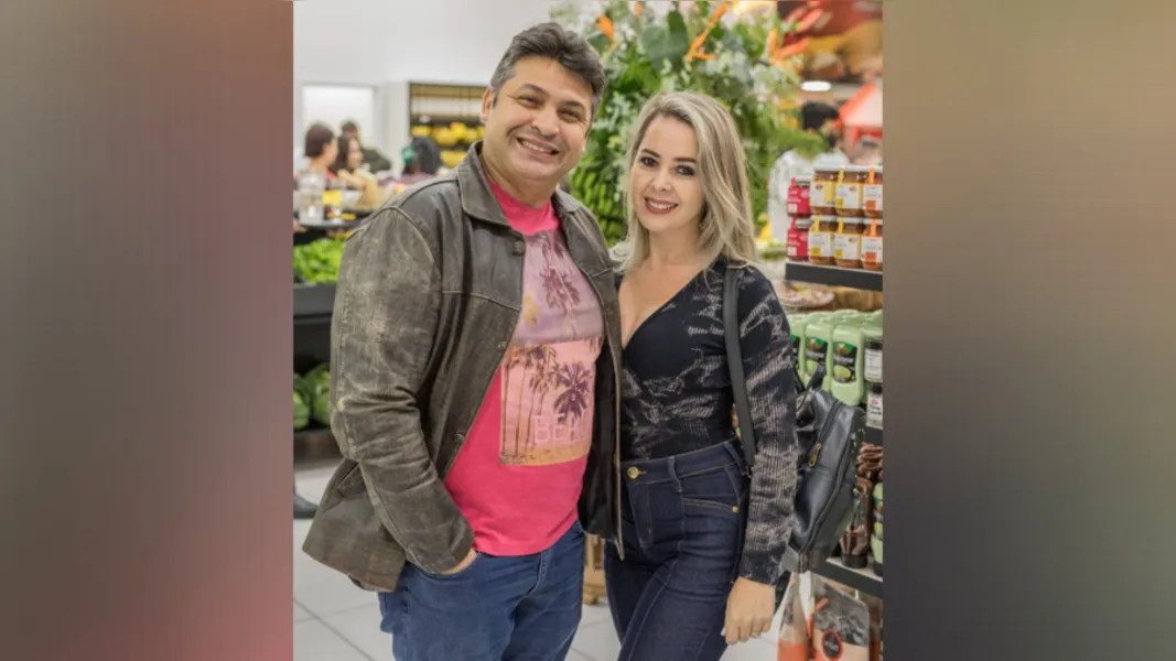 REGISTRO - O casal Giovani Roque e Silmara Roque esteve recentemente prestigiando a inauguração da mais completa loja Bem Estar, a maior loja de produtos naturais e suplementos dos Campos Gerais