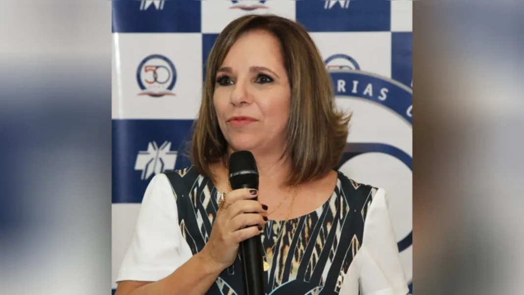 NIVER - Marly Catarina Soares recebeu as felicitações pela passagem de seu aniversário na última terça-feira (24). Da coluna RC os votos de alegrias e sucesso