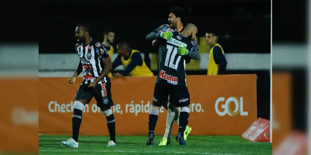 Goleiro alvinegro foi decisivo para que o Fantasma saísse com um ponto do Germano Krüger