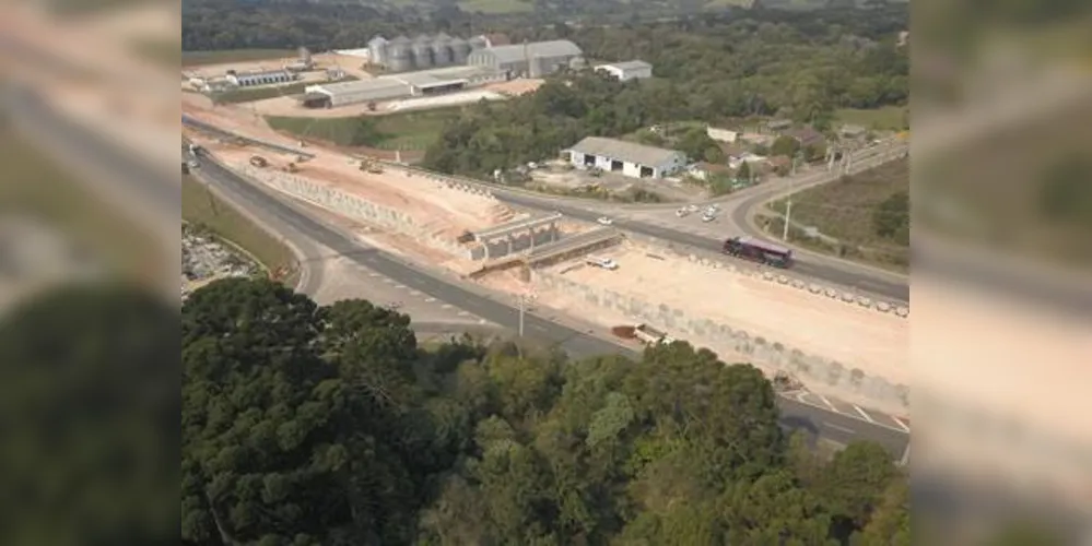 Nova interseção em Piraí do Sul terá lançamento de vigas neste domingo (11)