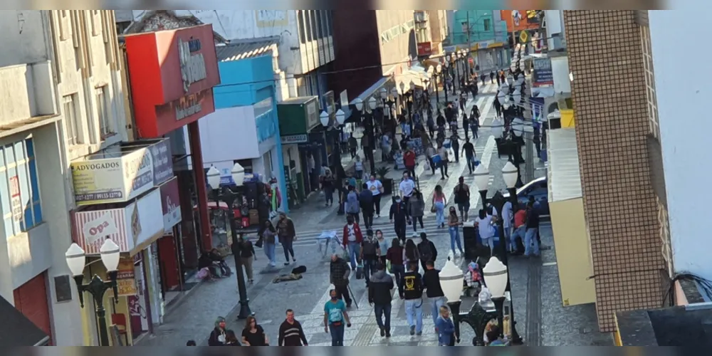 Município soma 6.067 casos confirmados desde o início da pandemia; são 121 óbitos na cidade