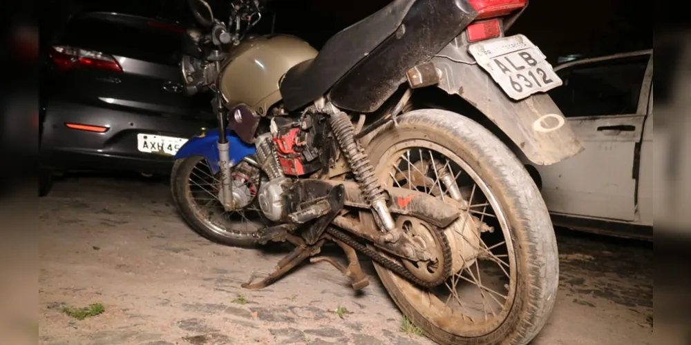 Rapaz flagrado com a moto foi conduzido à delegacia para prestar esclarecimentos