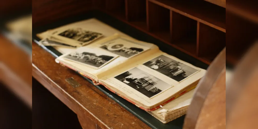 Museu recebeu doação de livro com fotos e anotações referente a Cooperativa Central de Lacticínios LTDA (CCLPL)