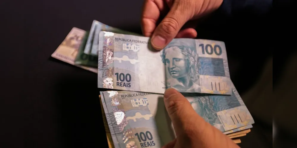 Trabalhador com jornada reduzida deve receber 13º e férias integrais