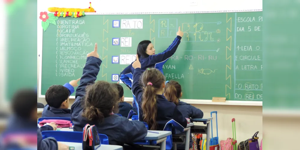 Pais de alunos matriculados na rede municipal poderão escolher se filhos estudarão ou não em tempo integral