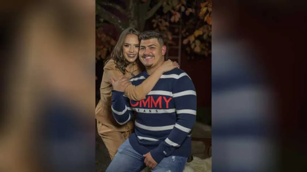 BRINDE A VIDA - Ruan Cavalheiro foi muito cumprimentado pela passagem de seu aniversário no último sábado (9). Ruan é um dos nomes promissores dos jovens empresários de nossa cidade. No registro Ruan e sua namorada Laila Elbl. Da coluna RC os votos de alegrias e sucesso. 