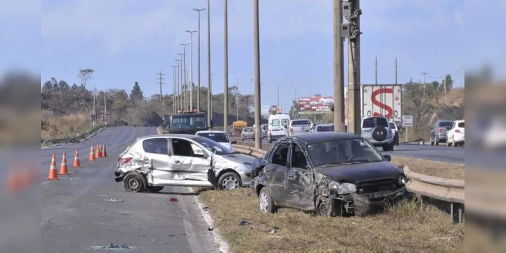 No Paraná, foram registradas mais de 40 mil ocorrências de acidentes de trânsito em 2020, mas a maioria poderia ter sido evitada. 