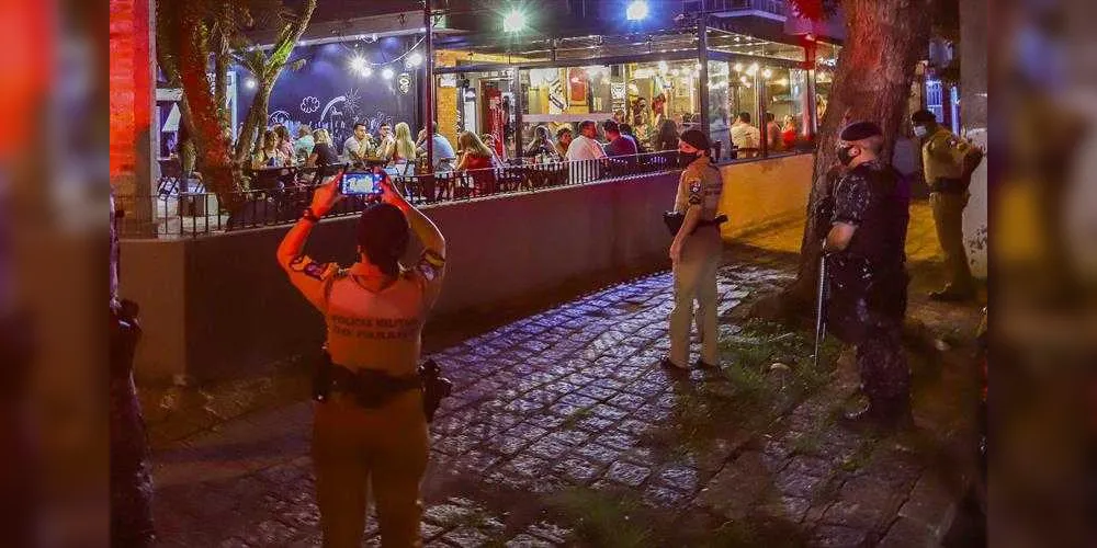 Imagem ilustrativa da imagem Cerca de 40% dos bares de Curitiba fecharam as portas definitivamente