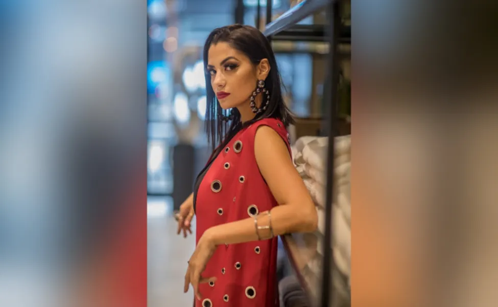 Troca de idade – A badalada maquiadora Amanda Santos será muito cumprimentada pela passagem de seu aniversário na próxima segunda-feira (3). Da coluna RC os votos de alegrias e sucesso. 