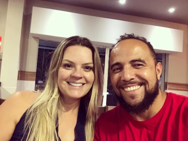 Celebração - O diretor de atendimento da Persona Publicidade Marcos Fernandes receberá as felicitações pela passagem de seu aniversário no próximo domingo (18). No registro, Marcos e sua esposa Jociana Araujo. Da coluna RC os votos de felicidades e realizações.