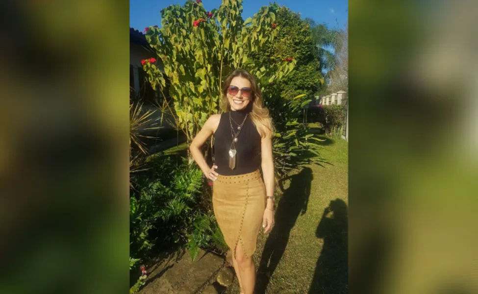Brinde à vida – A competente profissional da Odontologia Carla Fabiana Maukoski será muito cumprimentada pela passagem de seu aniversário nesta quarta-feira (7). Da coluna RC os votos de realizações.