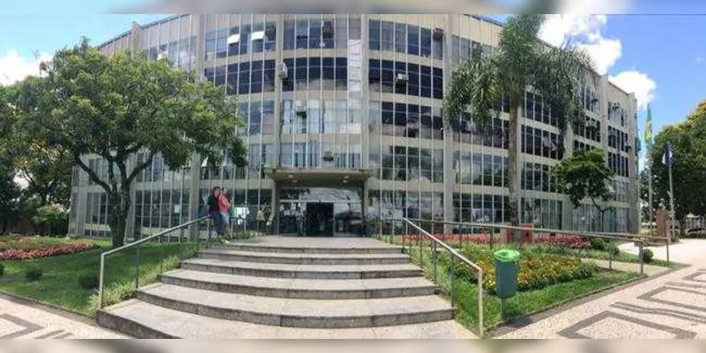 Sistema 156 funciona como um canal de comunicação entre o cidadão e a Prefeitura.
