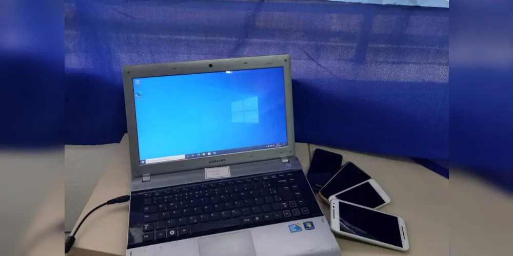 Com o início das aulas remotas em 2020, diversos colégios estaduais do Paraná arrecadaram aparelhos eletrônicos para que os estudantes pudessem participar do ensino virtual.  -  Foto: Divulgação SEED
