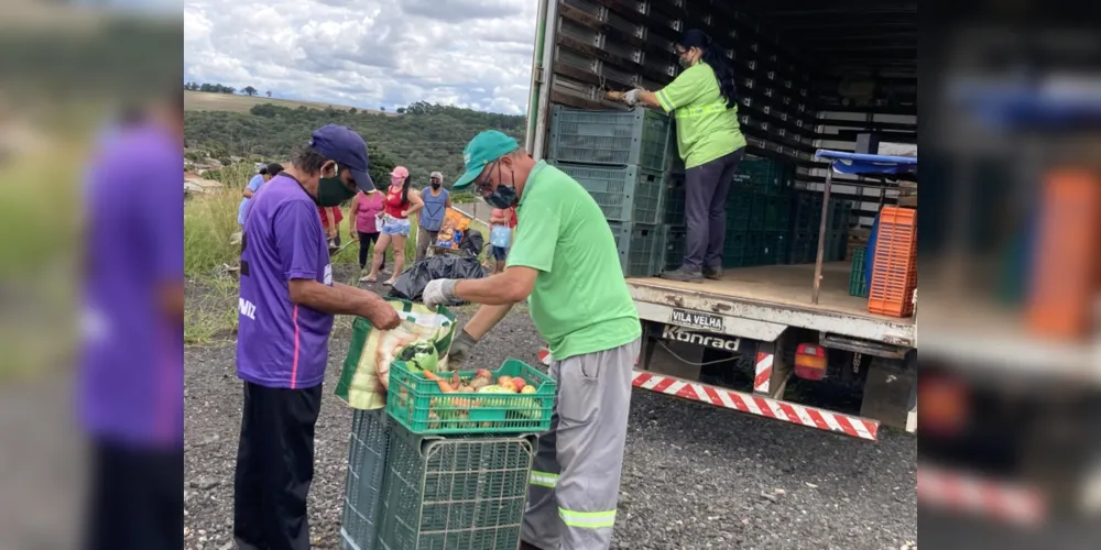 Imagem ilustrativa da imagem Prefeitura inclui leite, ovos e mel nos produtos do Feira Verde